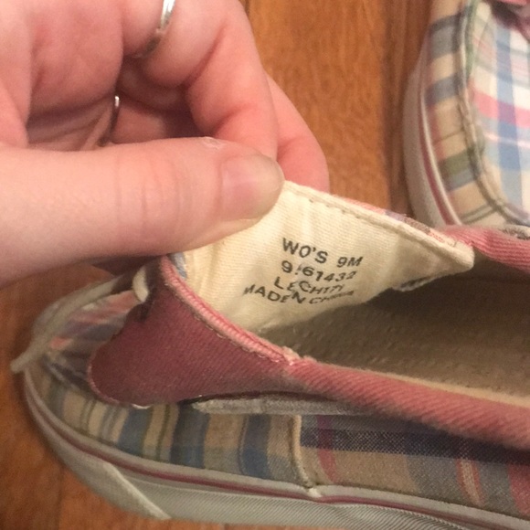 GUC - Plaid Sperry boat shoes - Women’s size 9 - Picture 4 of 4